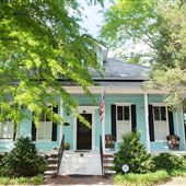 1860s Farmhouse in Byron