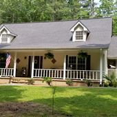 Cape Cod / Farmhouse in the Woods