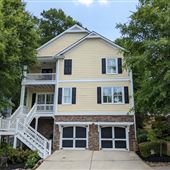3-Story Home - Dupont Commons Neighborhood and Crest Lawn Memorial Park