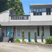 Retro 1970's home with sunken living room & spiral staircase in Atlanta!