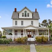 Surf Song Bed & Breakfast