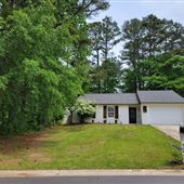 Backyard Oasis at Lake Peachtree
