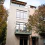 Contemporary Townhouse With Rooftop Deck