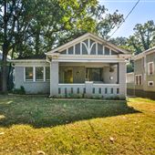 Stylish Home Minutes From Downtown