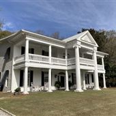 Horse Farm on 85+ acres