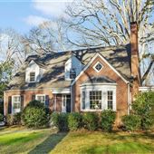 1920's Traditional House with Large Yard