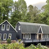 White Deer Lodge on Lake Lanier
