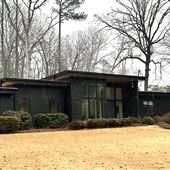 Modern gem owned and restored by Interior Designer - 15ft windows - LOADS of natural light