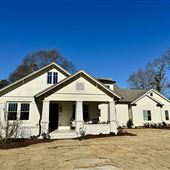 43 N Peachtree Street