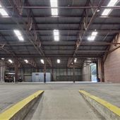 Ambient+Studio: Industrial Warehouse with Studio Space