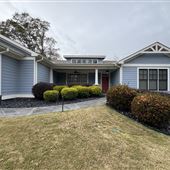 4500 SF House with Entertainers Backyard