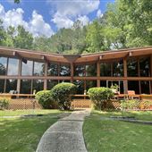 South Fulton California Contemporary Home on Lake