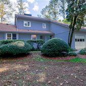 Fully Renovated Lake House Retreat in Lilburn