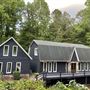 White Deer Lodge on Lake Lanier