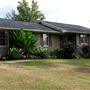 Lakefront Hideaway/ 60's Renovated Ranch/Basement/ Tropical/ 2-acre Corner Lot