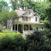Charming Escape in Kennesaw