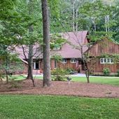 Unique Cabin / Farmhouse in Smoke Rise Georgia