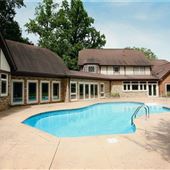 Tudor Manor