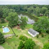 Snellville Gwinnett Lake 10 Acres Compound - 5 Lake Houses, 3 Acre Lake, Vacant lot
