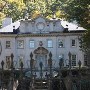 Swan House