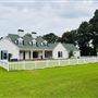 1960s Farmhouse Estate / 78 acres lot / 5 acre pond / large barn + gazebo