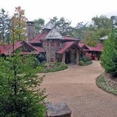 Mocassin Creek Road house