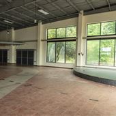 Acworth Showroom, Office and Warehouse