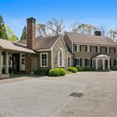 Estate on PRIVATE ROAD in Buckhead