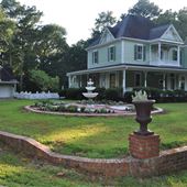 1834 Victorian House on 11 Acres