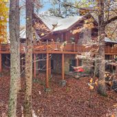 Molly Holm Cabin