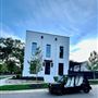Modern white beauty in Woodstock