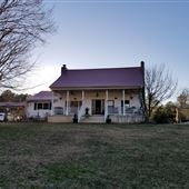 1890's farm house on 5 acres in Tyrone