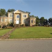 Dolly Avenue Manor