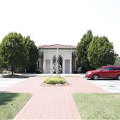 Quinlan Art Center