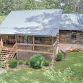 Private, Mountain Log Cabin on 1.6 acres