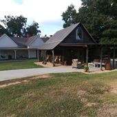 (1920 Farmhouse & 1800s renovated primitive cabin) Loganville