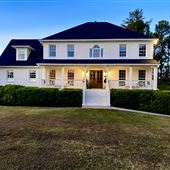 Renovated House w/Pool on Golf Course