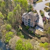Williams Lake Estate