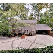 Vallo Vista Court