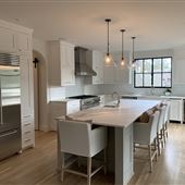 Contemporary kitchen & LR with great filming angles