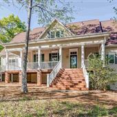 Single family home on 34 acres in McDonough