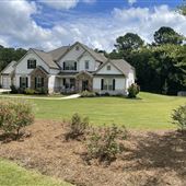 Country Home w Pool & Hot Tub