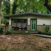 1000 square foot Airplane Bungalow built in 1959