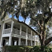 Halfmoon River/Charleston Style Home with Gourmet Kitchen