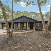 NEWLY Renovated House - Walking Distance to DT Alpharetta