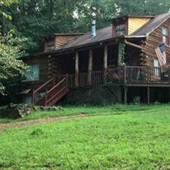 Monroe County Log home