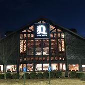 Two Story Restaurant with Contemporary Vibe