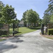 Newly Renovated Mansion with Private Cul De Sac