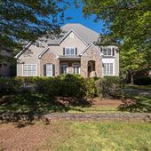 Executive Home in Historic Brookhaven