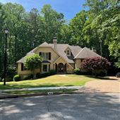 "All-American' suburban home on cul de sac